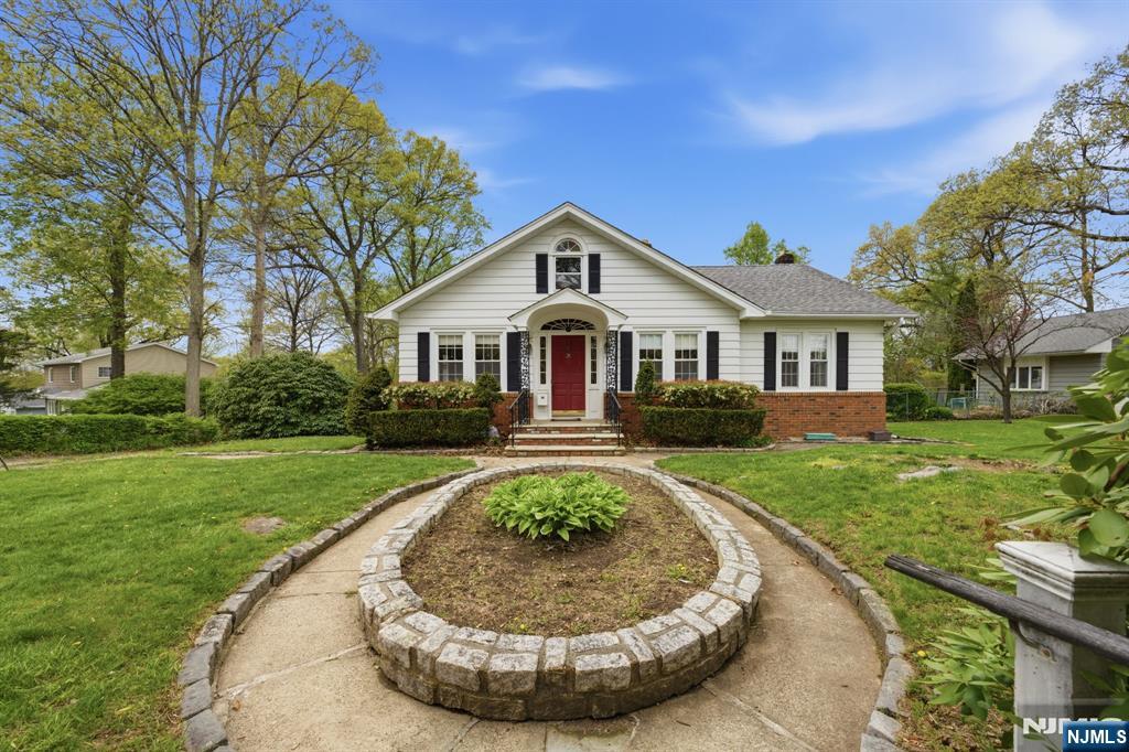 28 Sunset Road