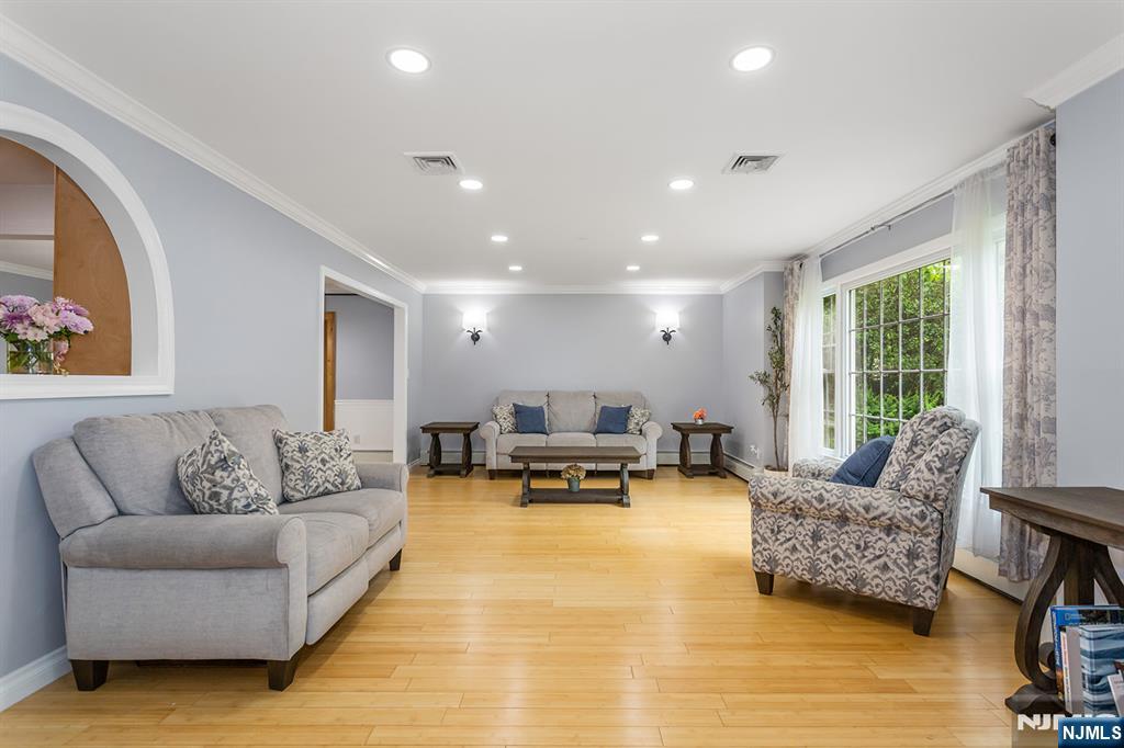 596 Terhune Drive