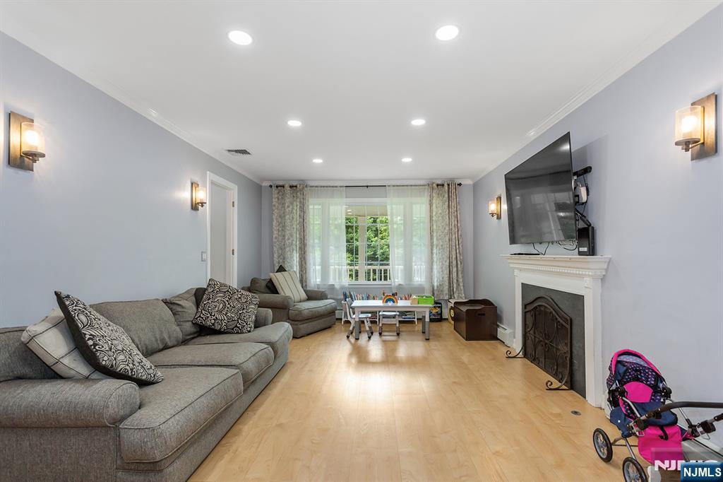596 Terhune Drive
