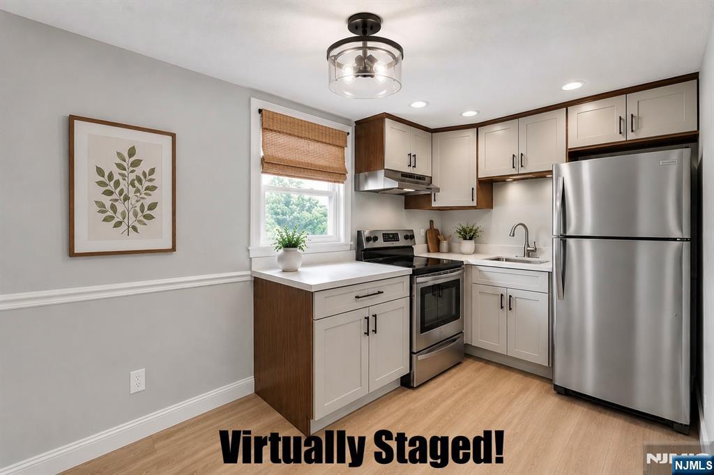 123 Summit Avenue