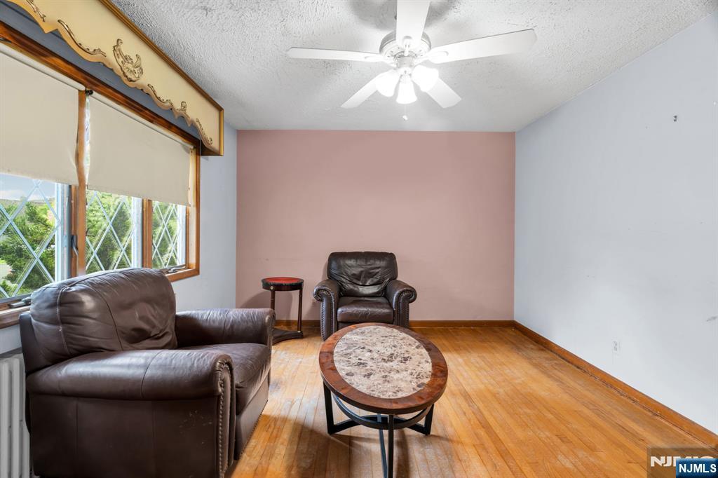 123 Summit Avenue