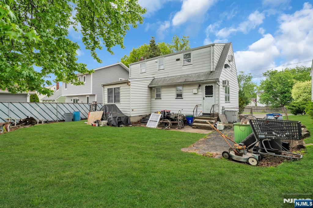123 Summit Avenue
