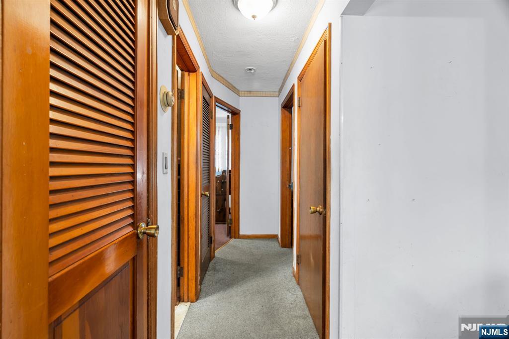 123 Summit Avenue