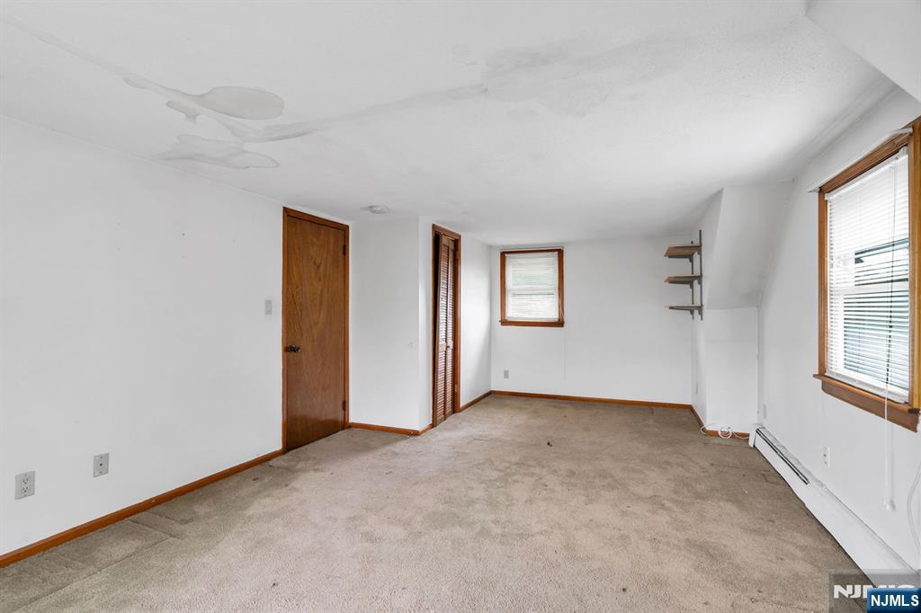 123 Summit Avenue