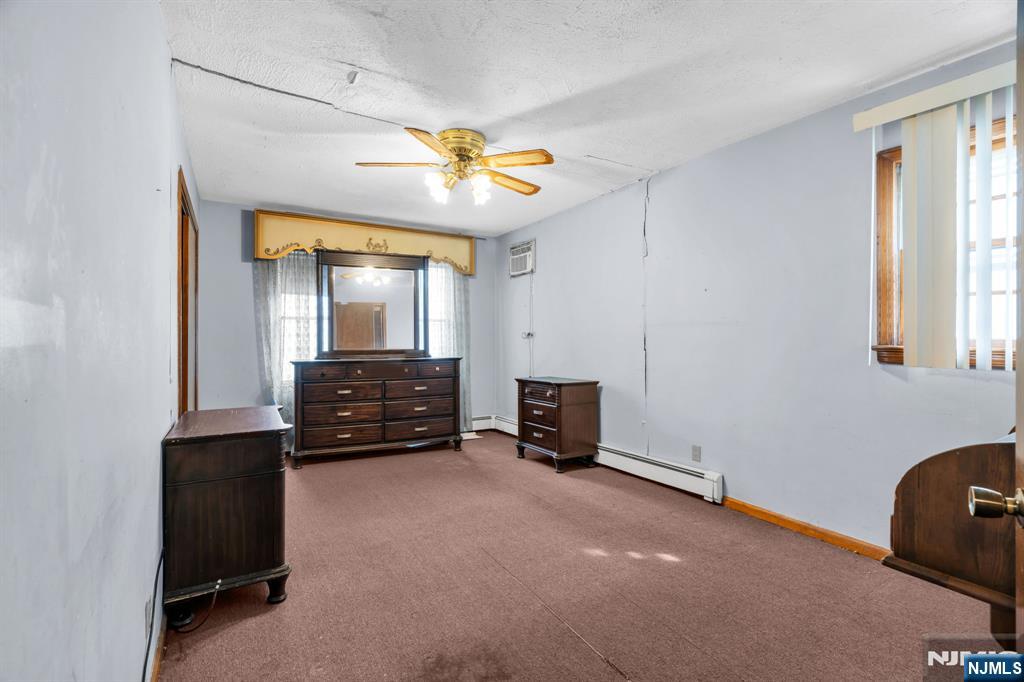 123 Summit Avenue