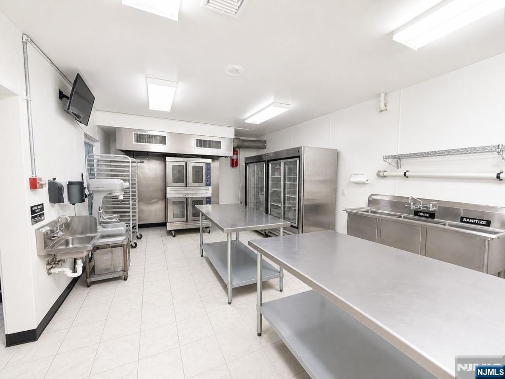 6 Boonton Avenue 2