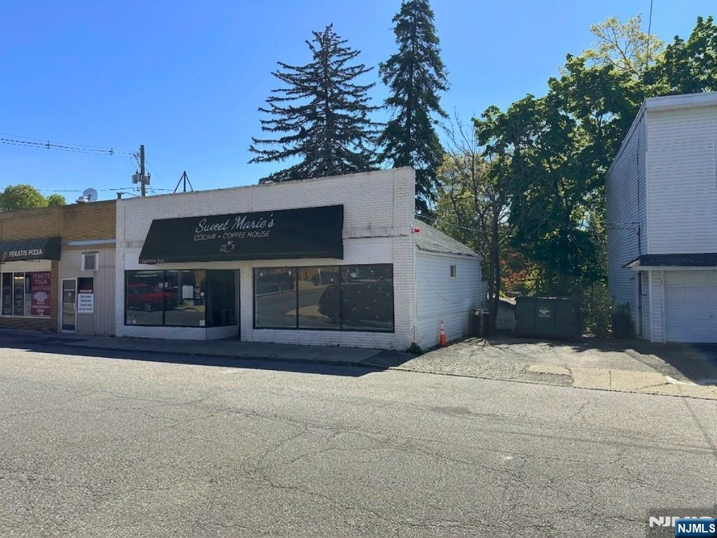 6 Boonton Avenue 2