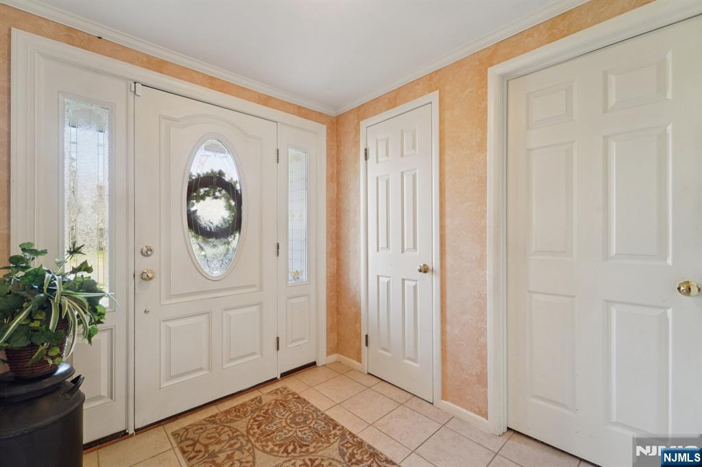 15 Ella Lane