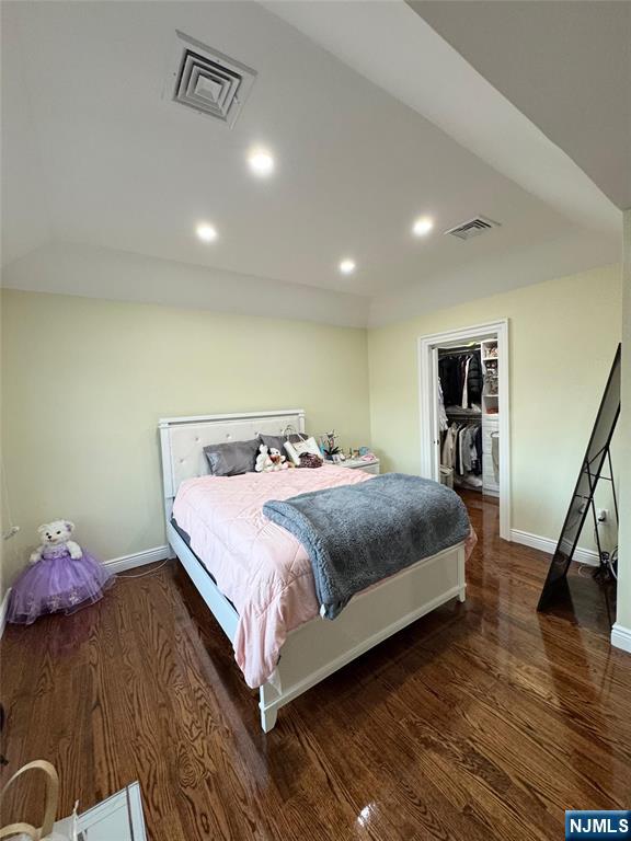271 Bergen Boulevard