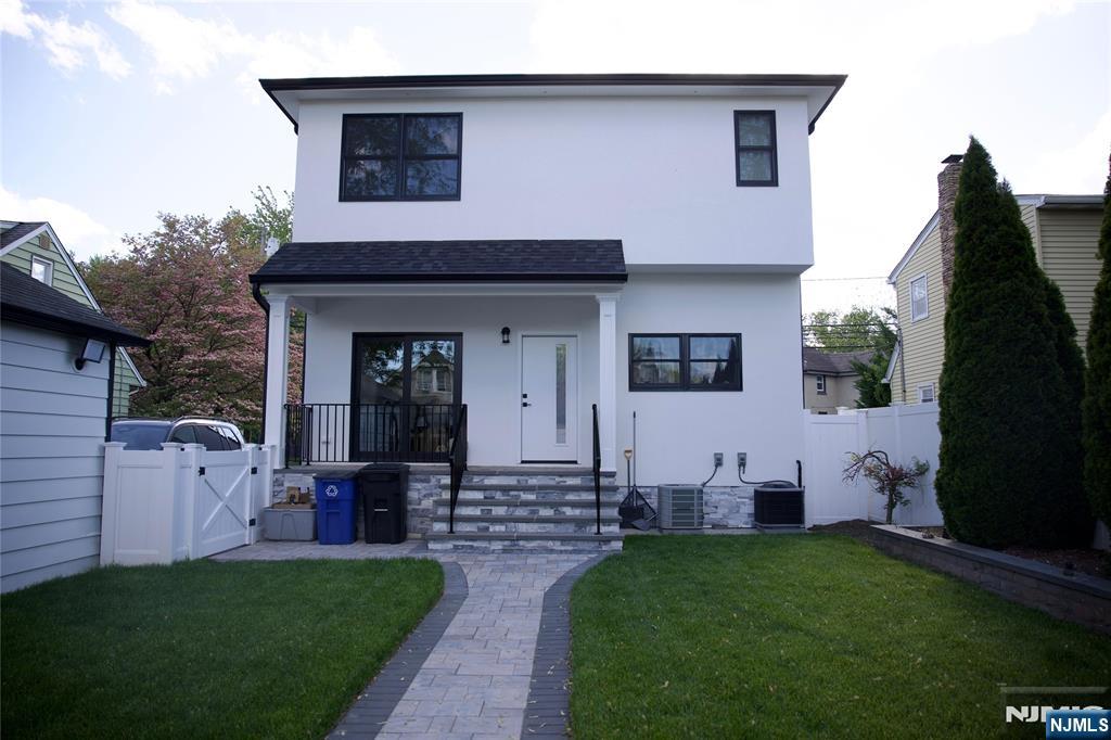 271 Bergen Boulevard