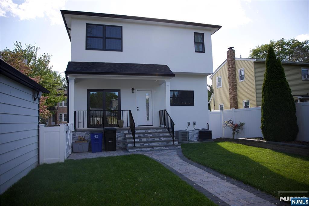 271 Bergen Boulevard