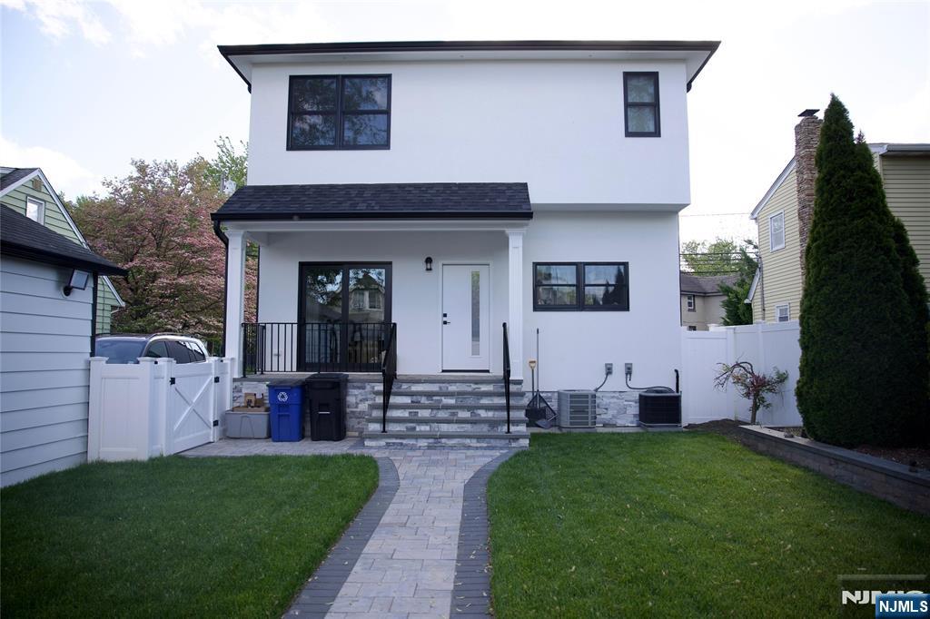 271 Bergen Boulevard