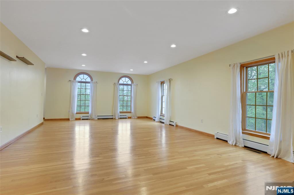 40 Horseneck Road