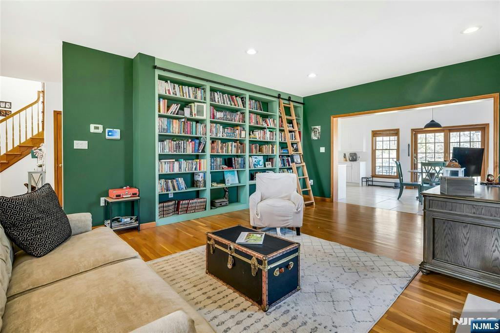 40 Horseneck Road