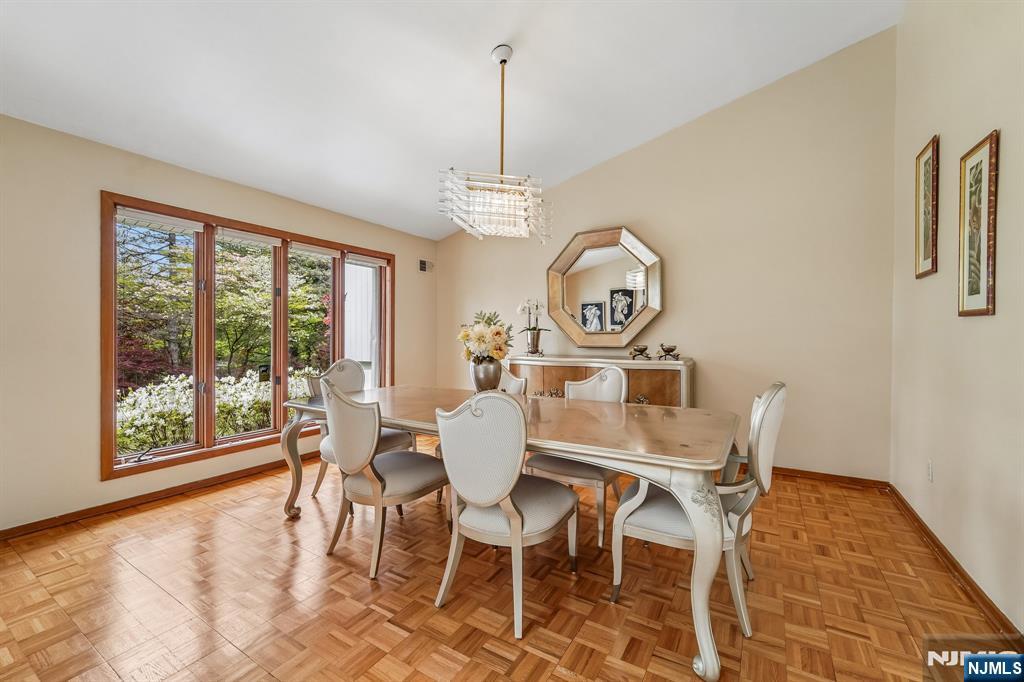 8 Union Hill Road