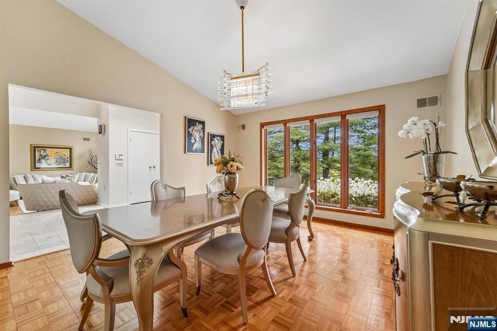 8 Union Hill Road