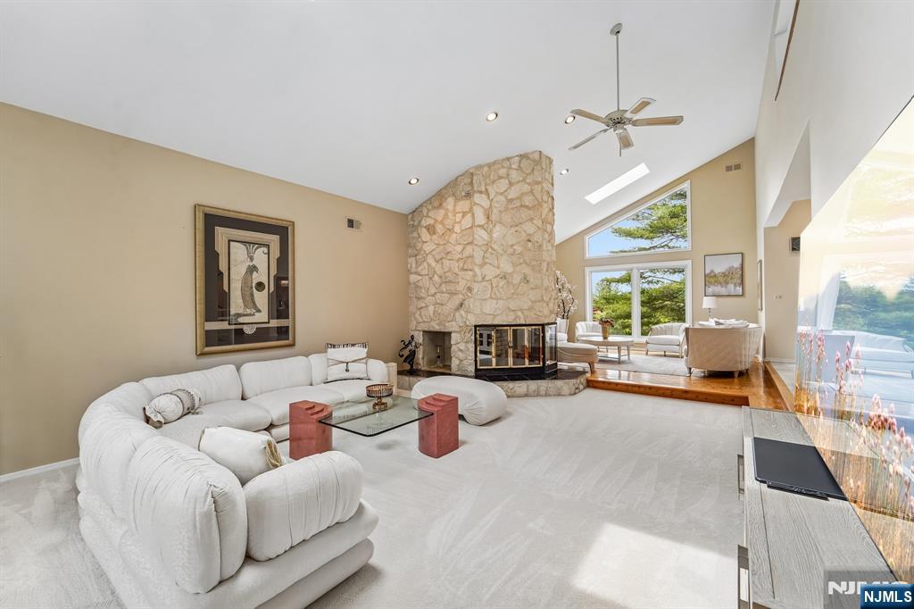 8 Union Hill Road