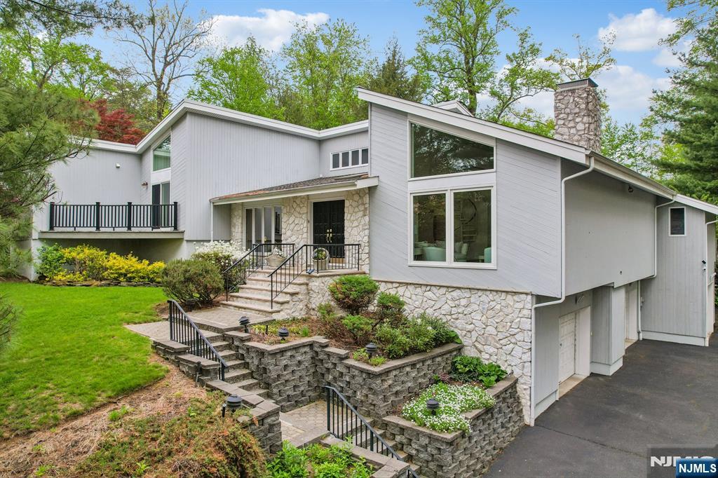 8 Union Hill Road