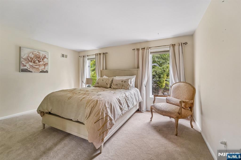 8 Union Hill Road