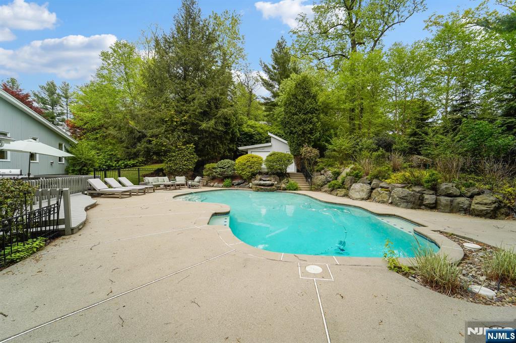 8 Union Hill Road