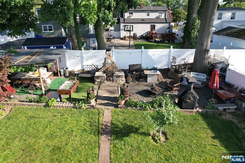 18 Parker Avenue