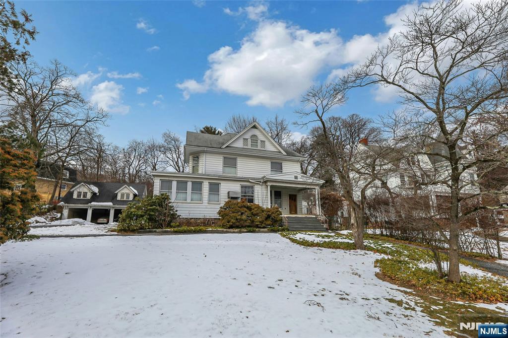 16 Mountain Avenue