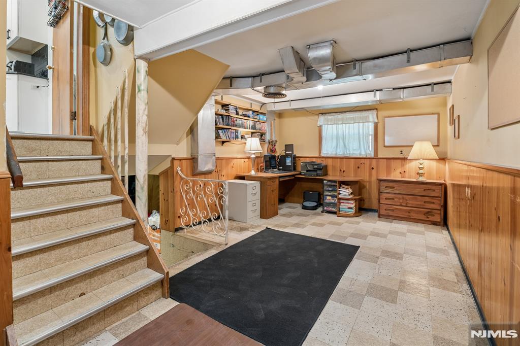 17 Orange Place