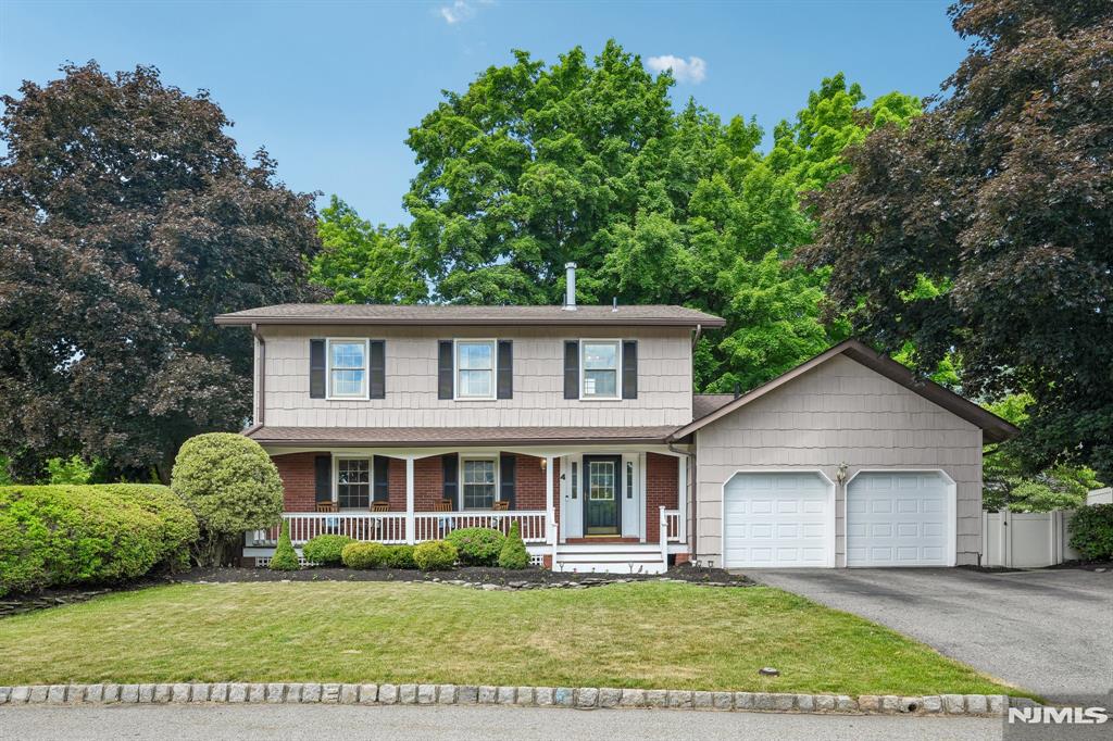 4 Holyoke Road