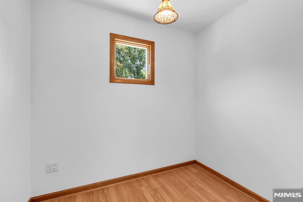 15 E Timber Lane
