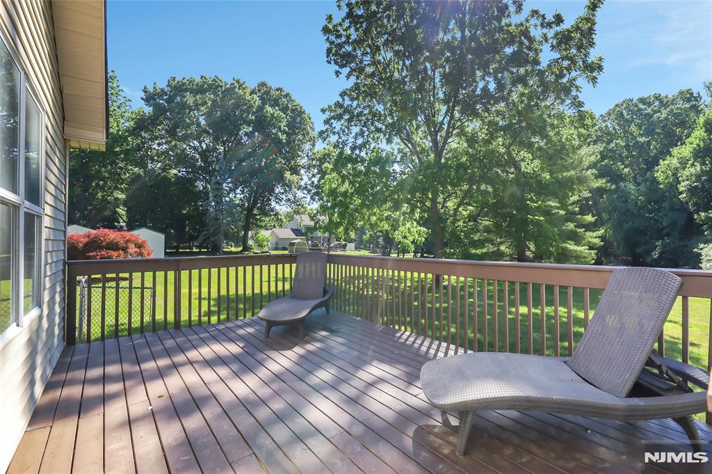 1093 Littleton Road