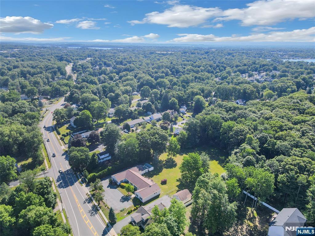 1093 Littleton Road