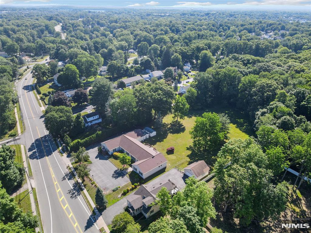 1093 Littleton Road