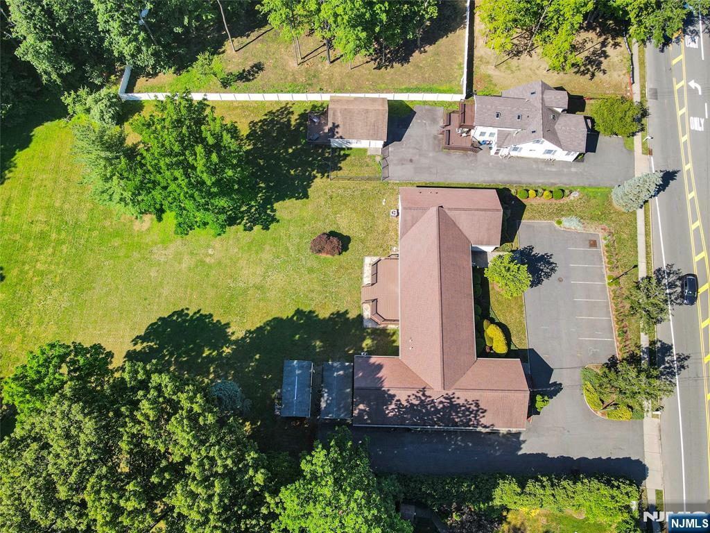 1093 Littleton Road