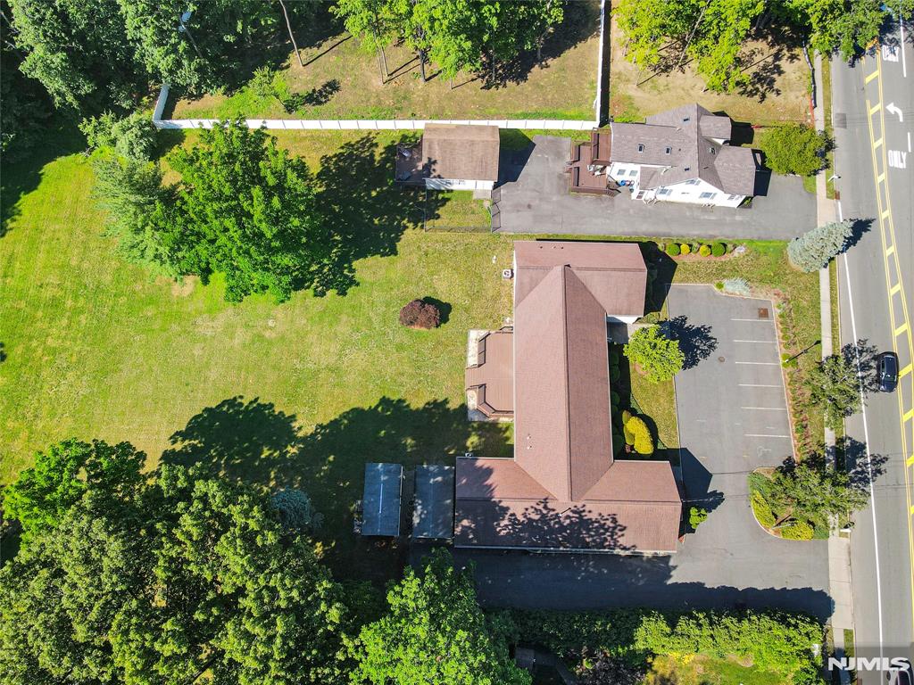 1093 Littleton Road
