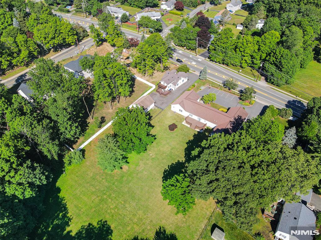 1093 Littleton Road