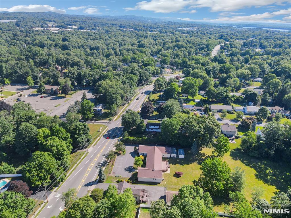 1093 Littleton Road