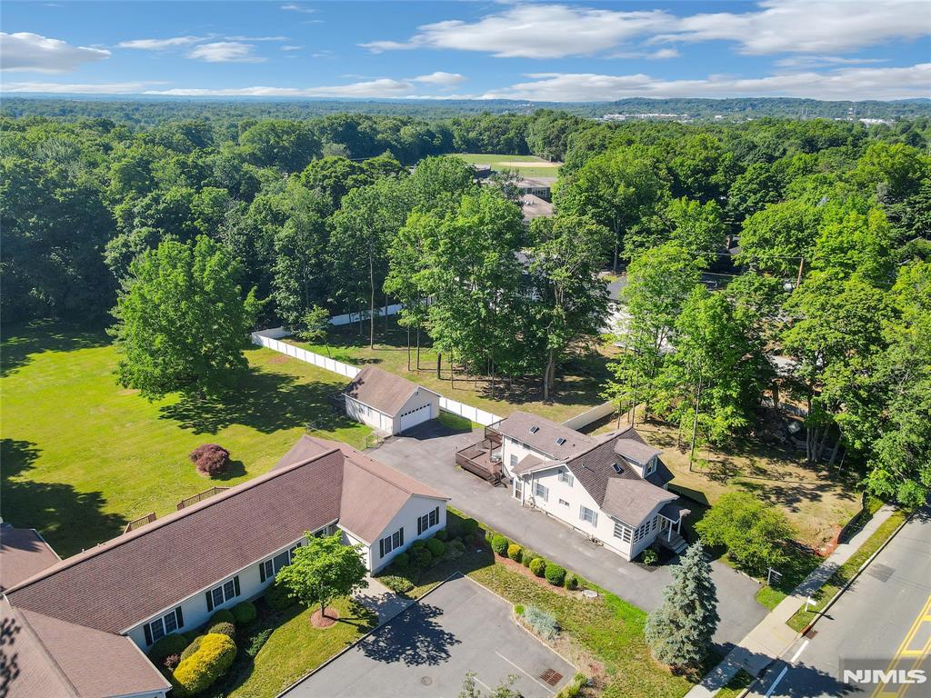 1093 Littleton Road