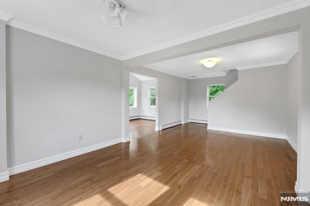 32 Bellows Lane