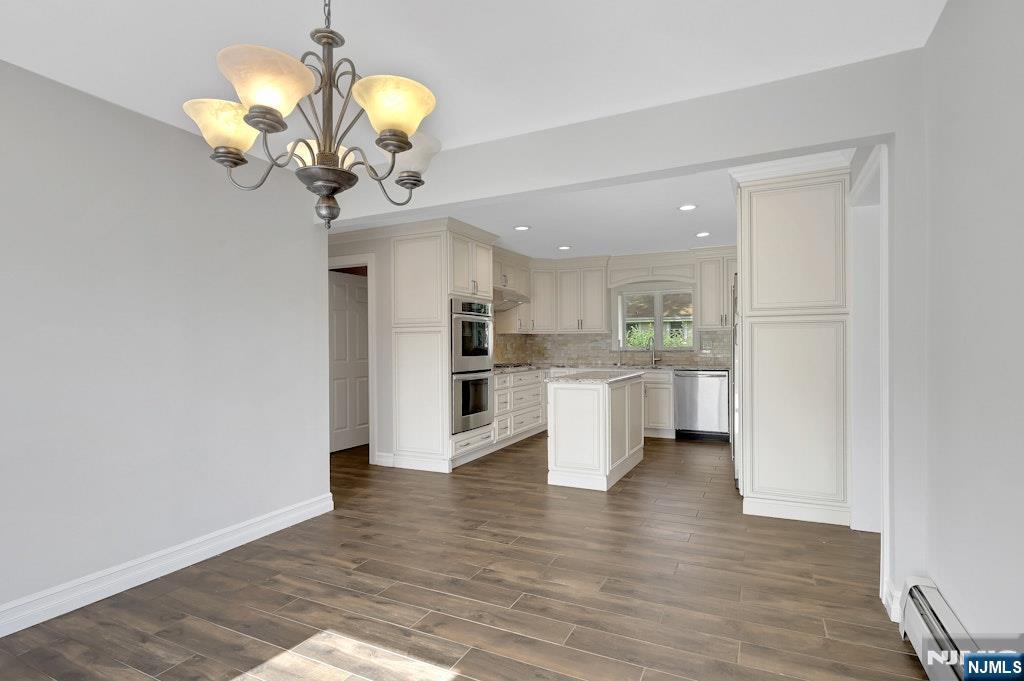 32 Bellows Lane