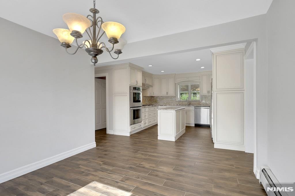 32 Bellows Lane