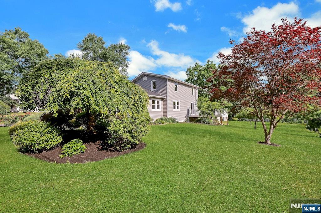 32 Bellows Lane