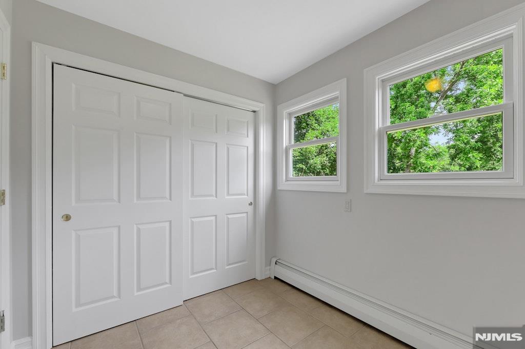 32 Bellows Lane