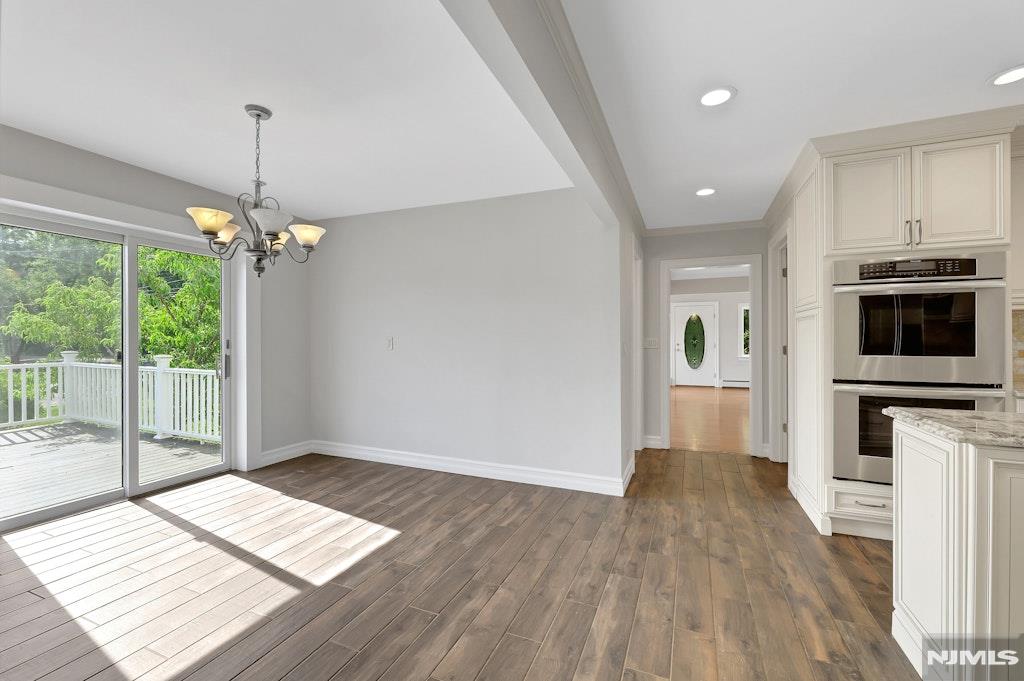 32 Bellows Lane
