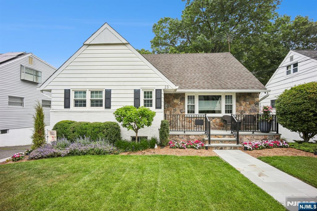23 Andover Place