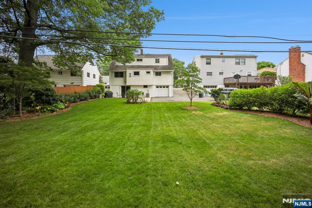 23 Andover Place
