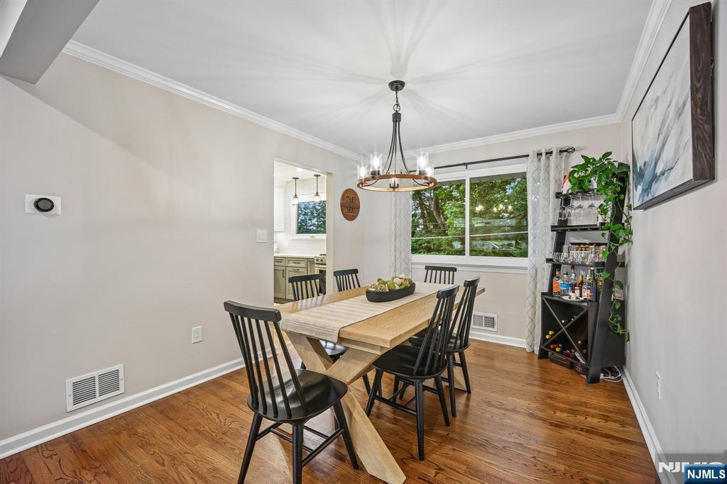 23 Andover Place
