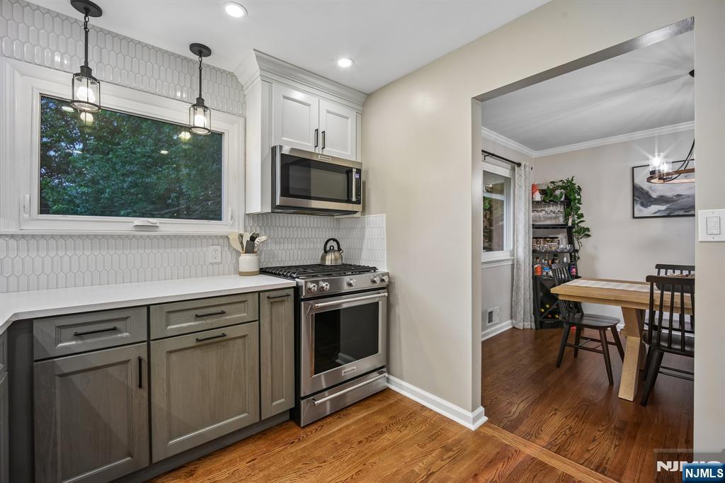 23 Andover Place