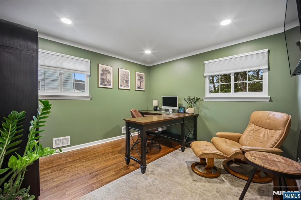 23 Andover Place