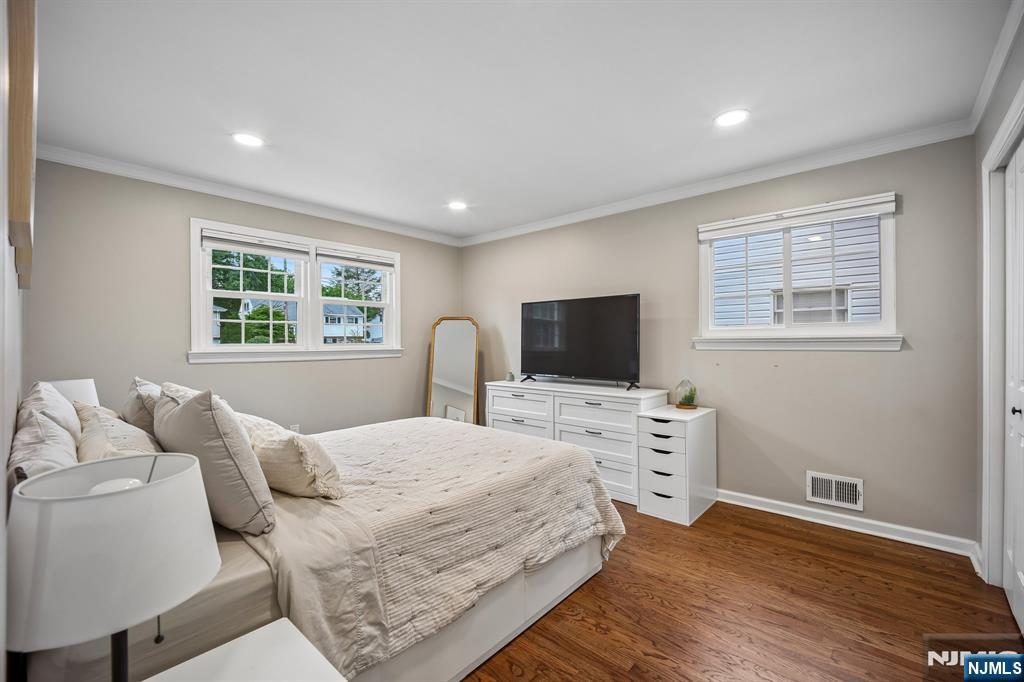 23 Andover Place