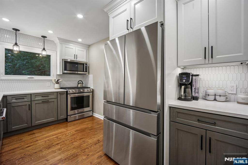 23 Andover Place